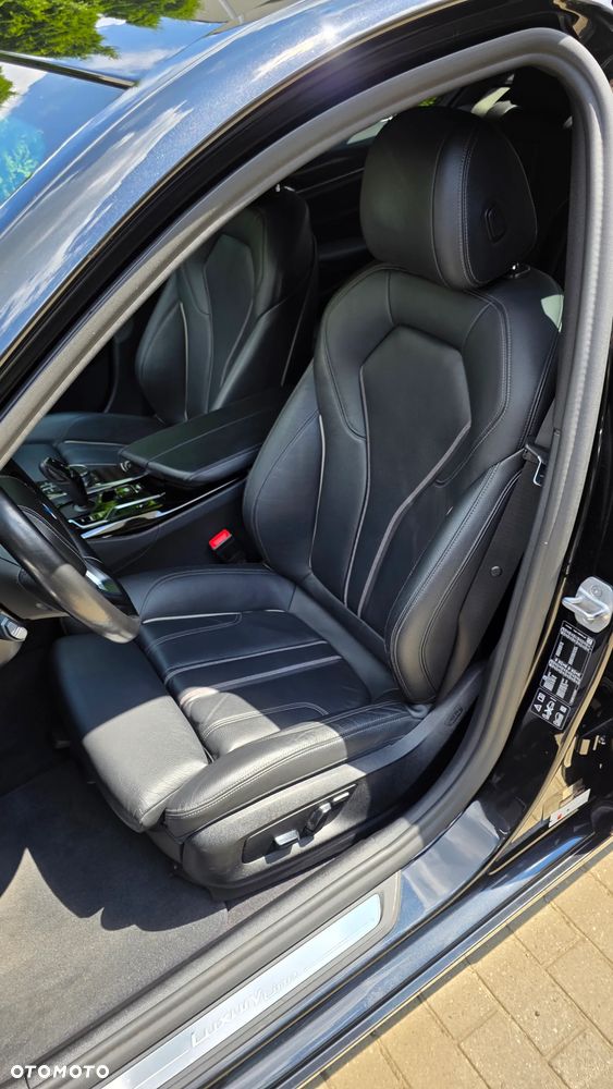BMW Seria 5 520d xDrive Luxury Line - 13