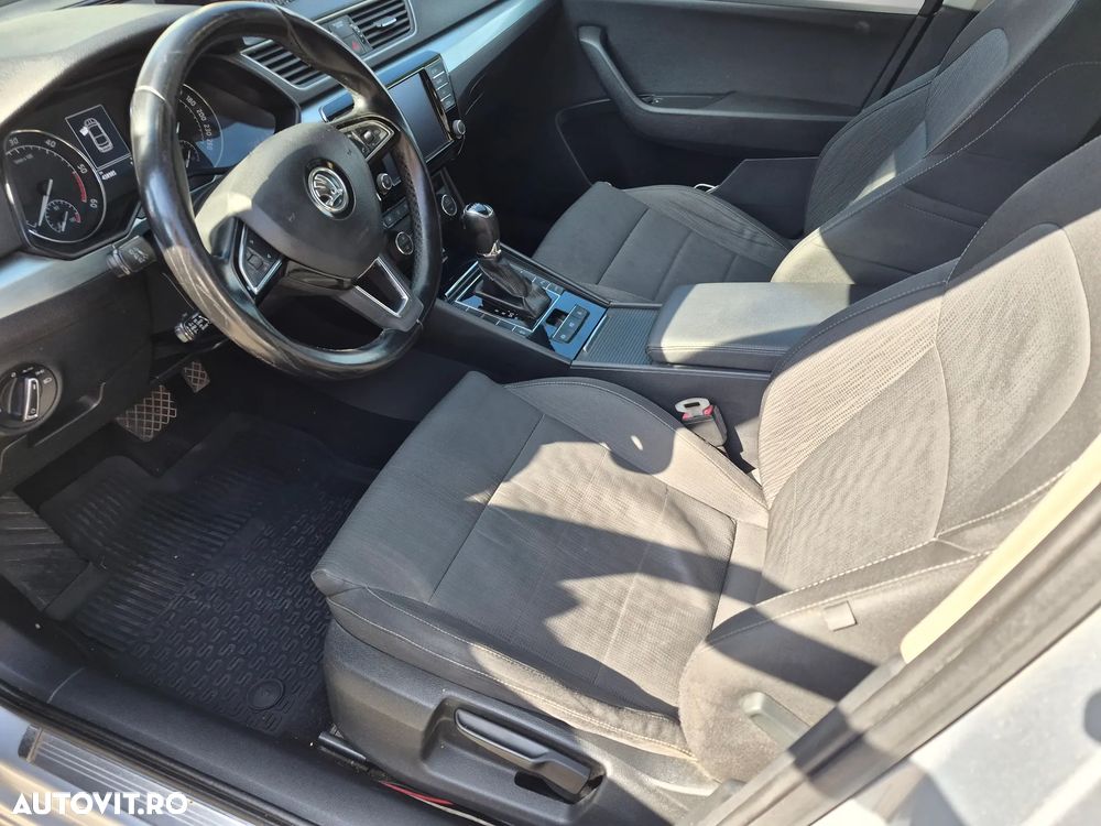 Skoda Superb 2.0 TDI DSG Style - 6