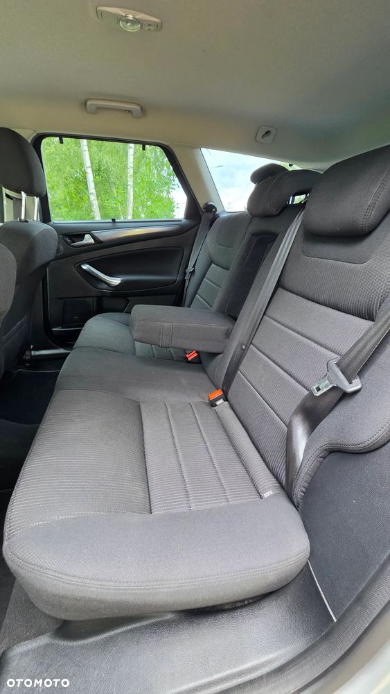 Ford Mondeo 2.0 TDCi Titanium X - 18
