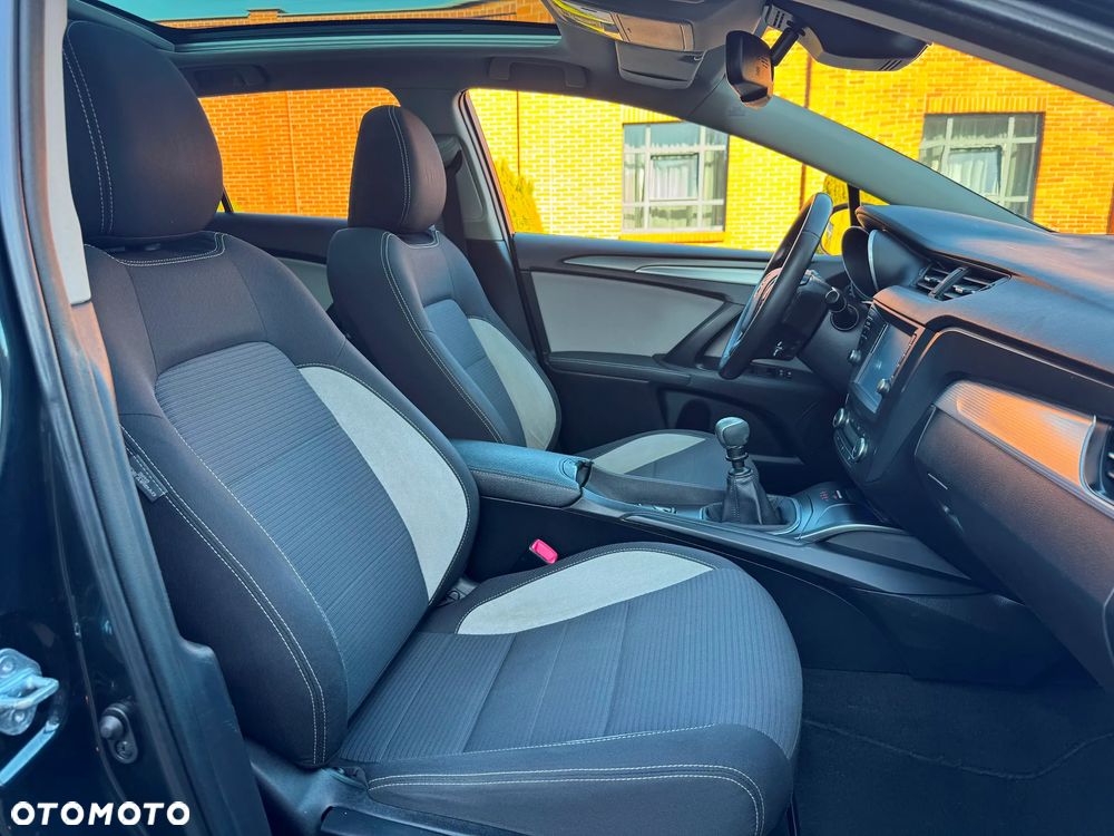 Toyota Avensis Touring Sports 1.6 D-4D Executive - 11