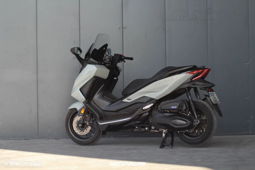 Honda Forza 350 - 5