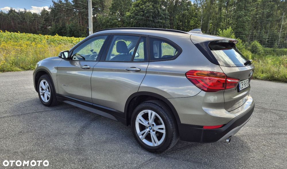 BMW X1 sDrive18i - 6
