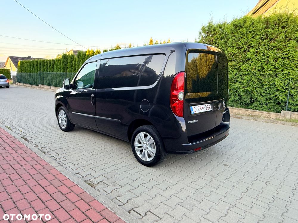 Opel Combo - 19