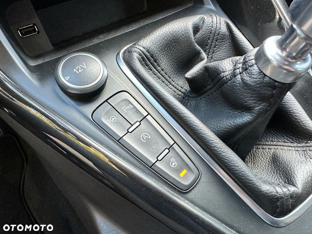 Ford Focus SW 1.0 EcoBoost Titanium - 31