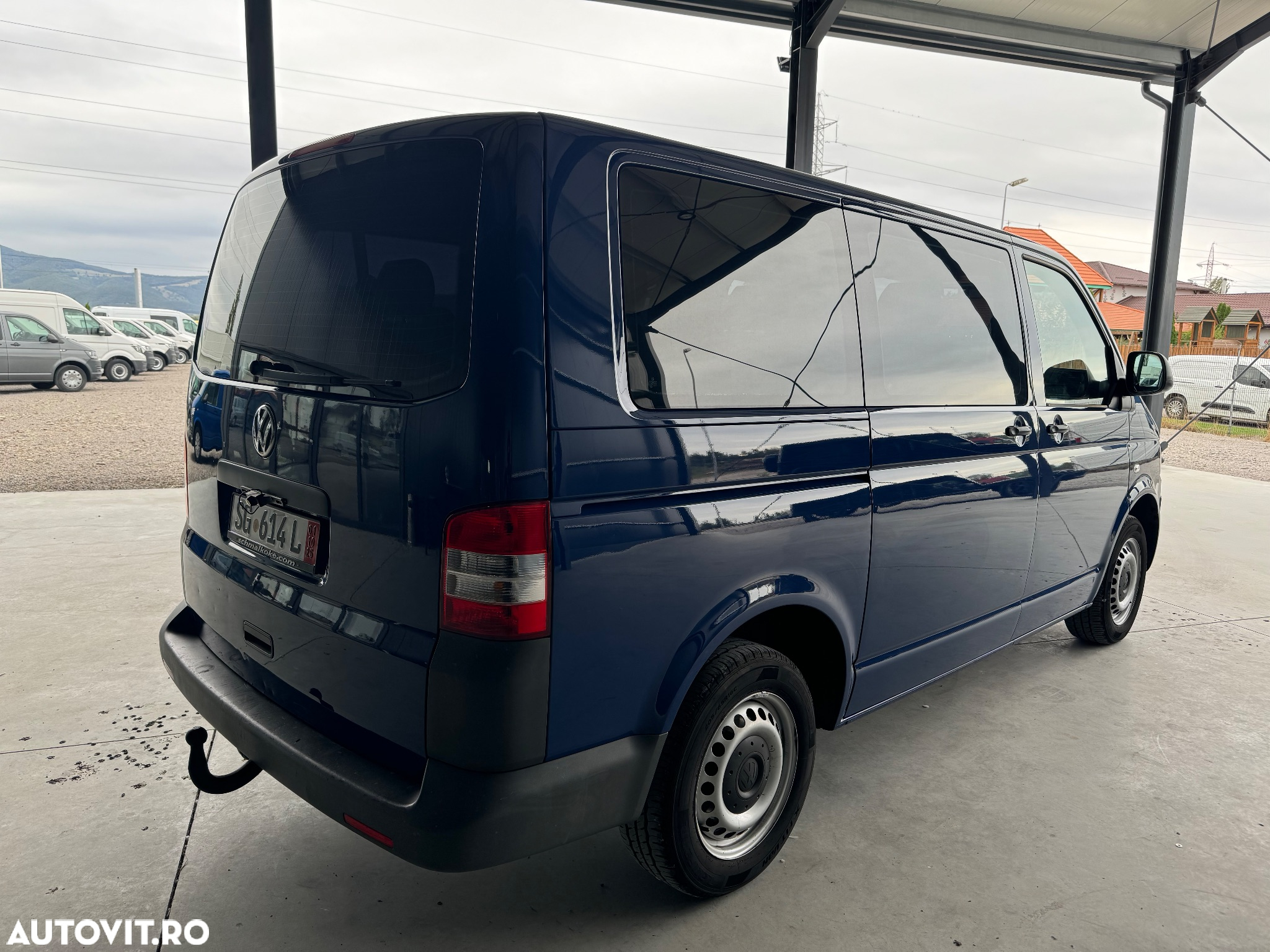 Volkswagen Transporter - 3