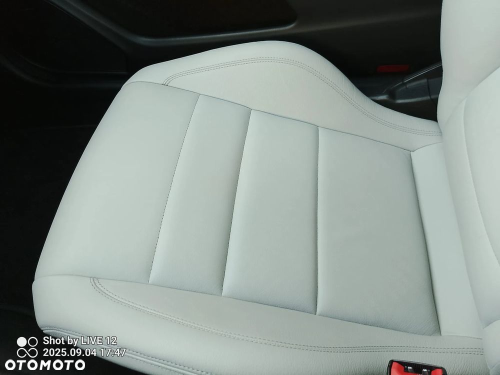 Mercedes-Benz Klasa C 350 Coupe BlueEFFICIENCY 7G-TRONIC Edition 1 - 10