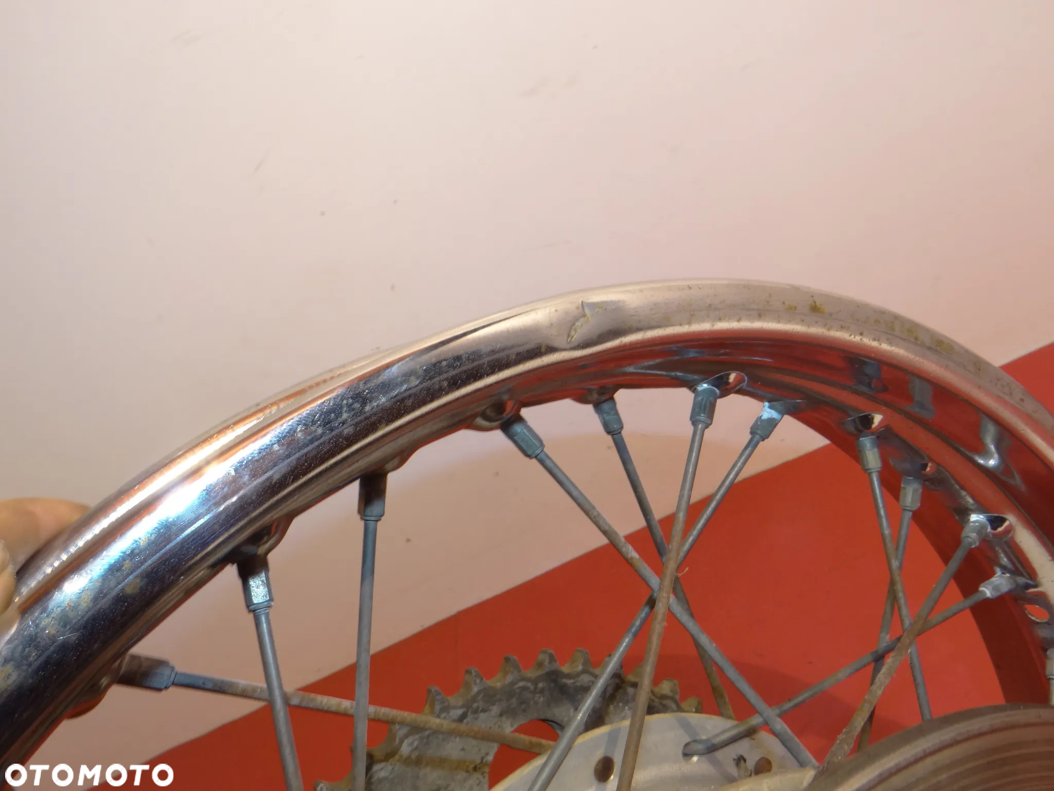HONDA CB 750 FOUR SUPER SPORT FELGA KOŁO TYŁ TARCZA ZABIERAK ZĘBATKA  H083 - 16
