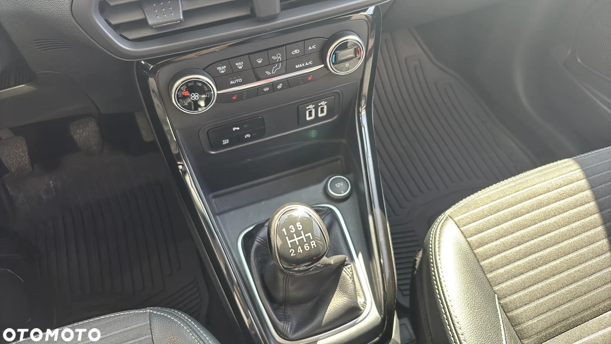 Ford EcoSport - 22