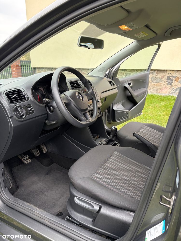 Volkswagen Polo 1.0 Blue Motion Technology beats - 10