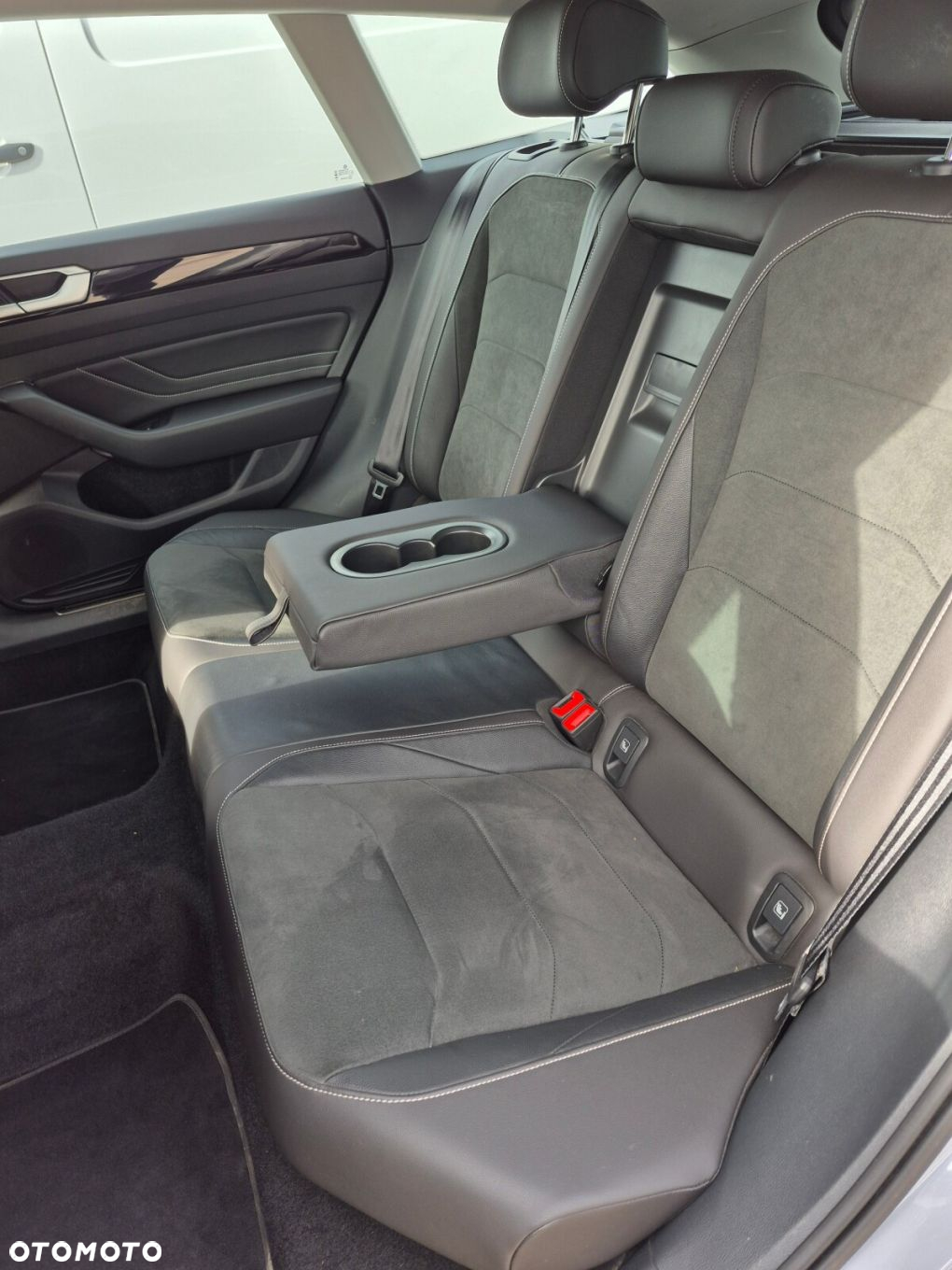 Volkswagen Arteon 2.0 TDI Elegance DSG - 22