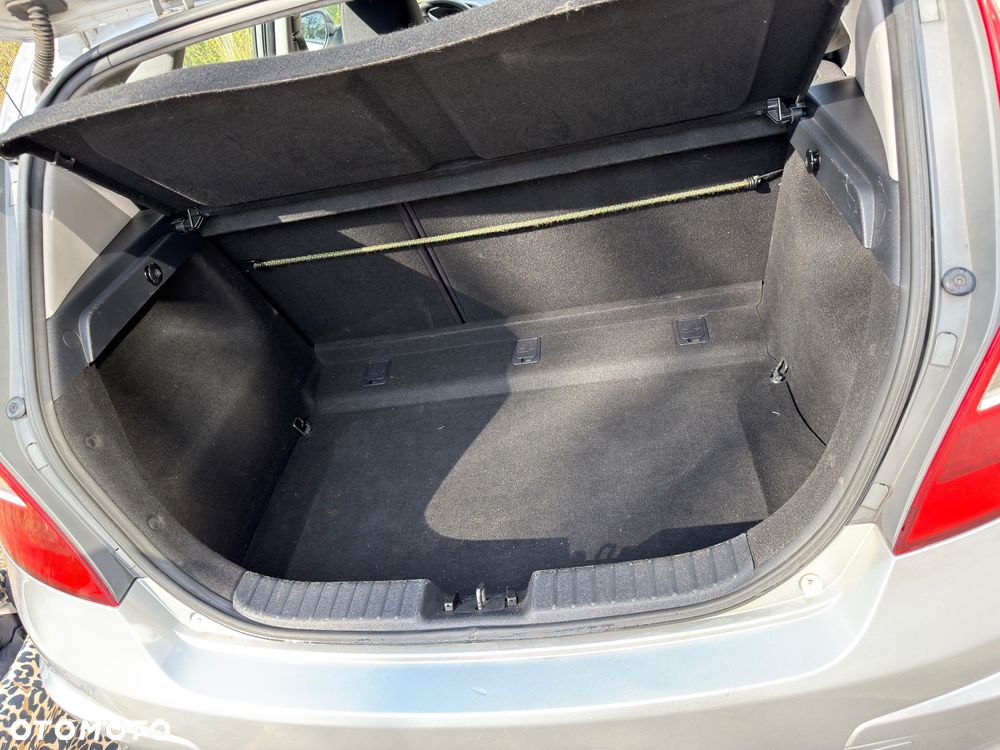 Hyundai i30 1.6 CRDi Base - 9