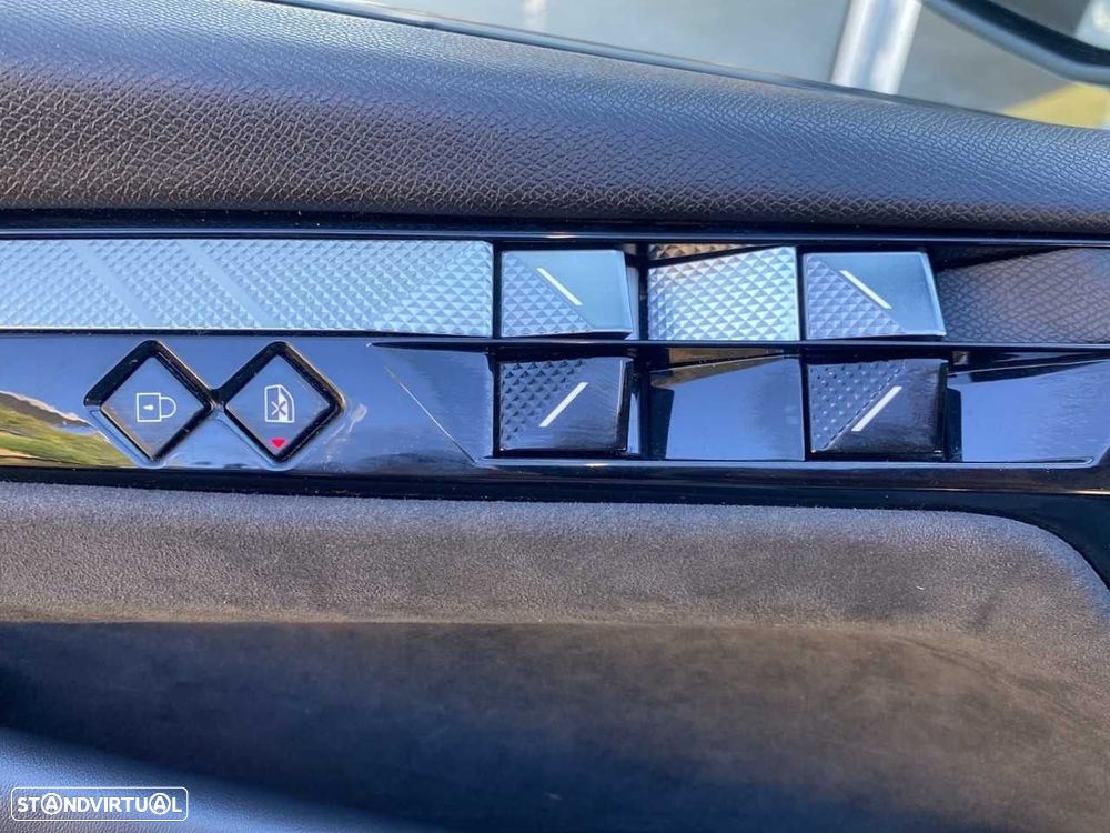 DS DS4 1.2 PureTech Performance Line EAT8 - 17