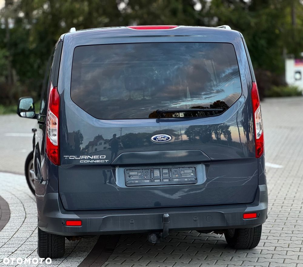 Ford Tourneo Connect Grand - 18