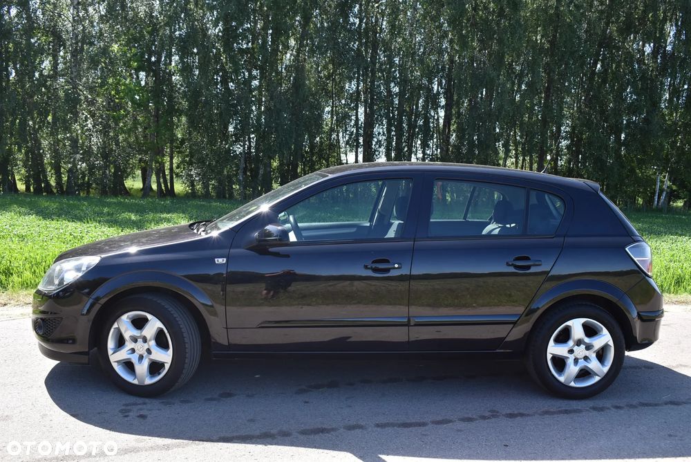 Opel Astra 1.6 Innovation 110 Jahre - 3