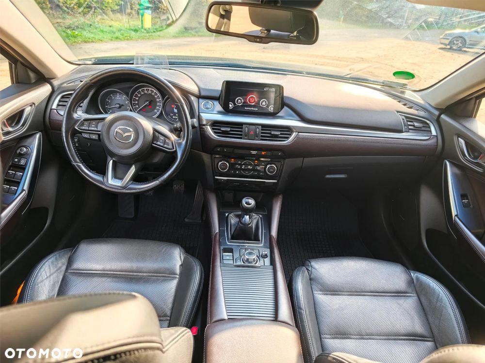 Mazda 6 - 11