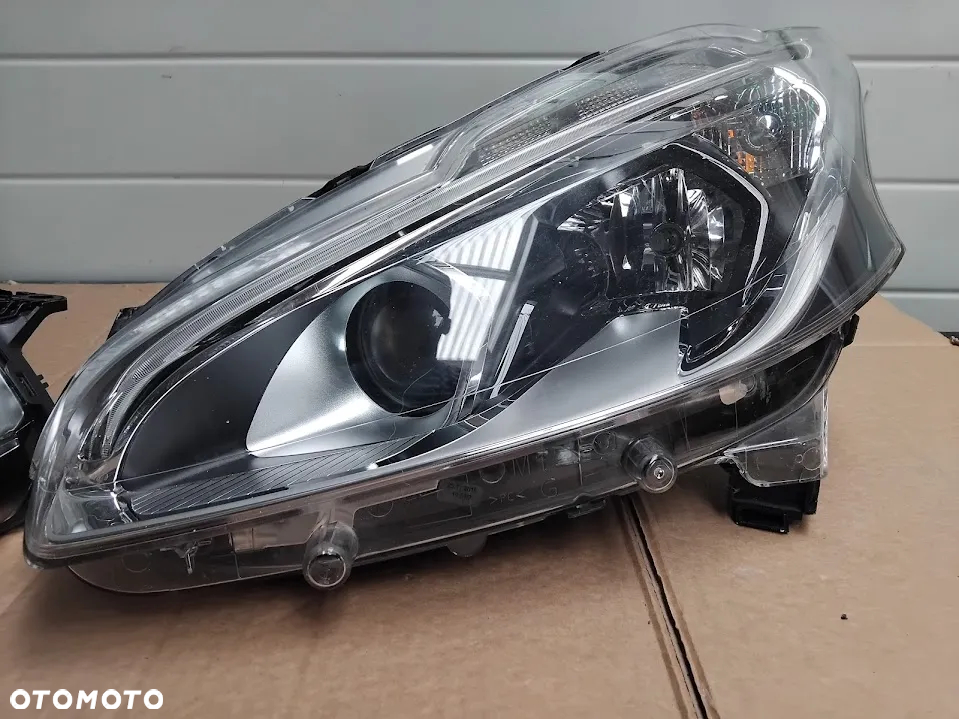 Lampa przednia reflektor prawa lub lewa PEUGEOT 208 LIFT 15-19 soczewka + LED - 3