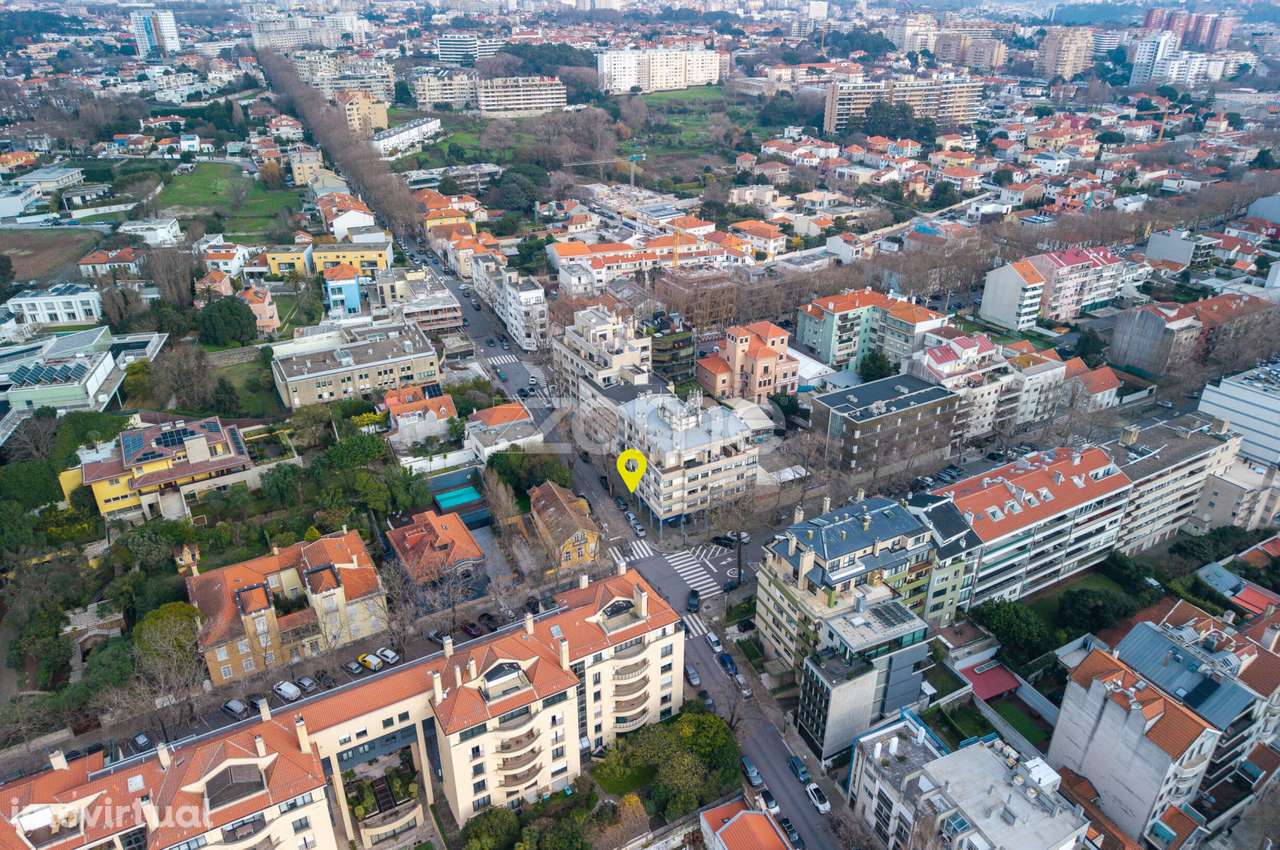 Escritório com Potencial de Conversão em Habitação Foz do Douro, Po... - Grande imagem: 4/17