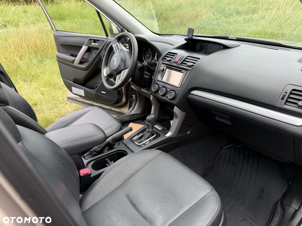 Subaru Forester 2.0XT Platinum Lineartronic - 5