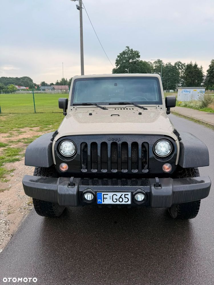 Jeep Wrangler - 3