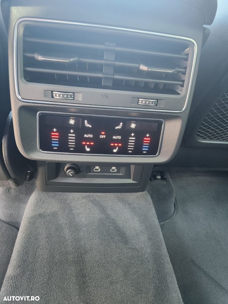Audi Q8 55 TFSI quattro Tiptronic MHEV - 15