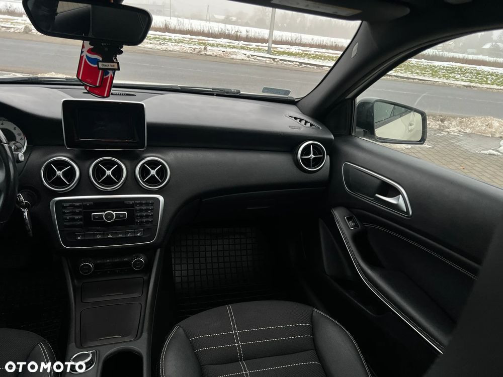 Mercedes-Benz Klasa A 220 CDI 7G-DCT AMG Line - 15