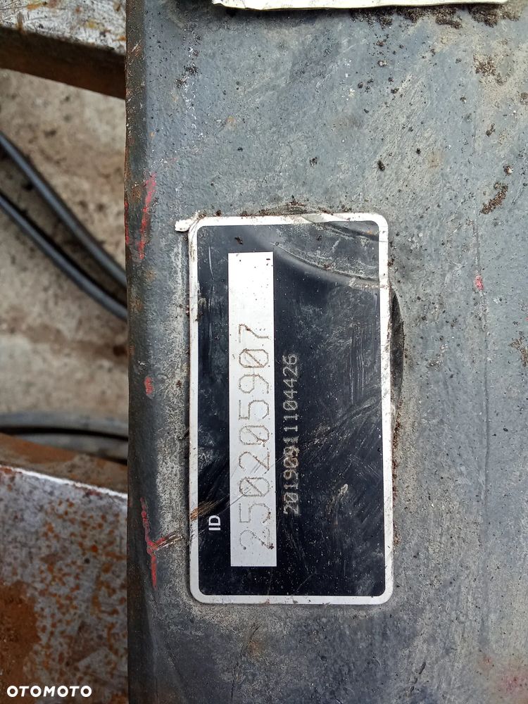 belka przednia zawieszenia renault gama T - 2