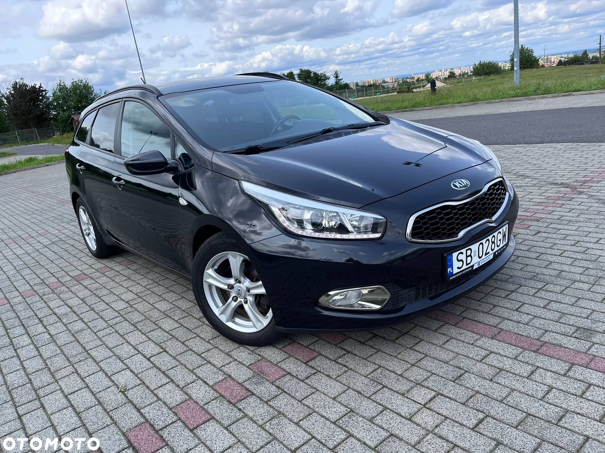Kia Ceed 1.6 GDI Dream-Team Edition - 2