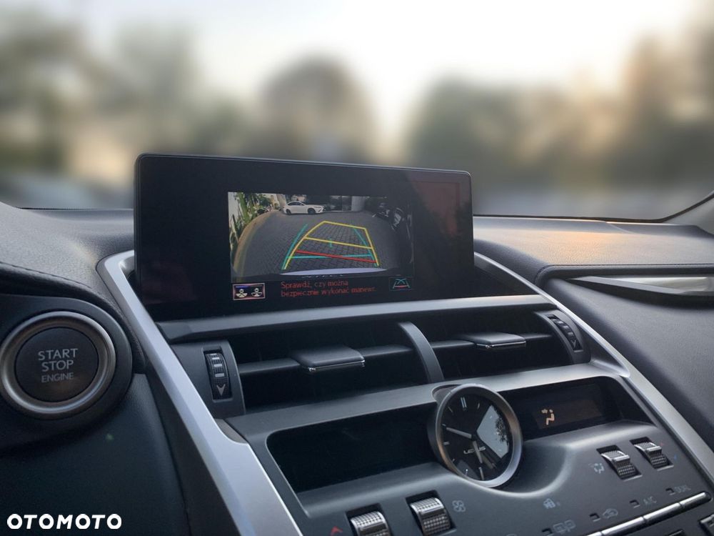 Lexus NX 300 Comfort AWD - 24