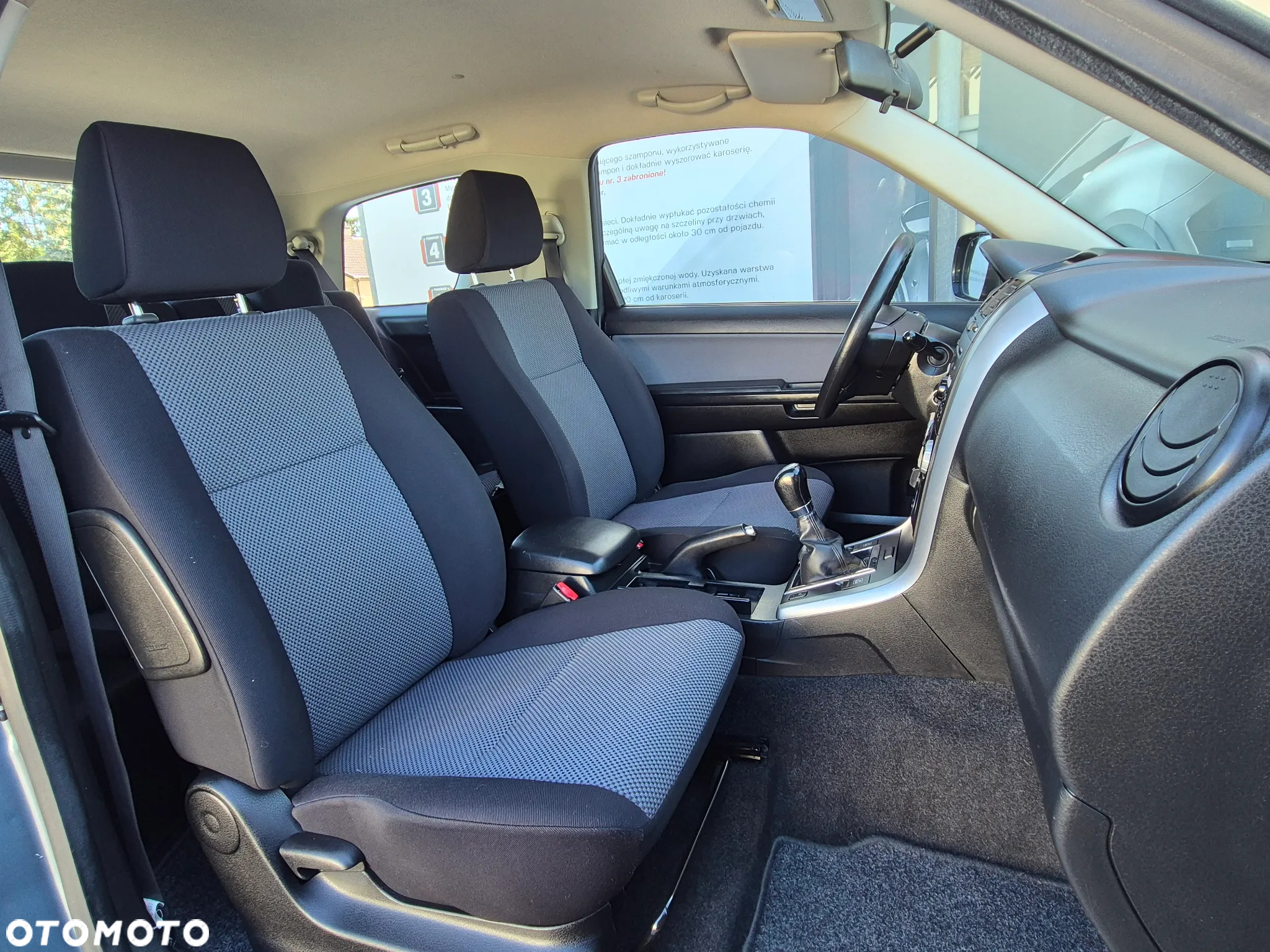Suzuki Grand Vitara 1.9 DDiS Comfort - 31