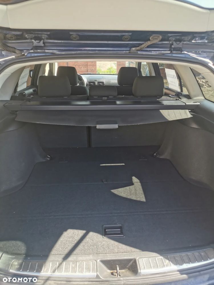 Toyota Avensis 2.0 D-4D Combi - 7