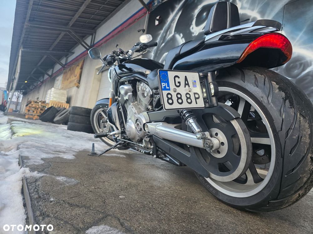 Harley-Davidson V-Rod Muscle - 3