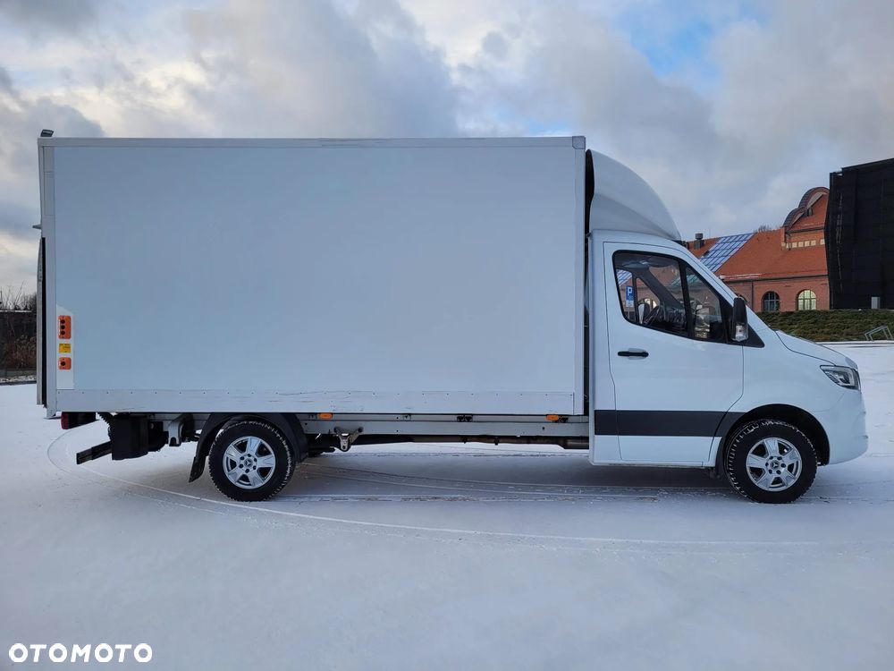 Mercedes-Benz Sprinter - 4