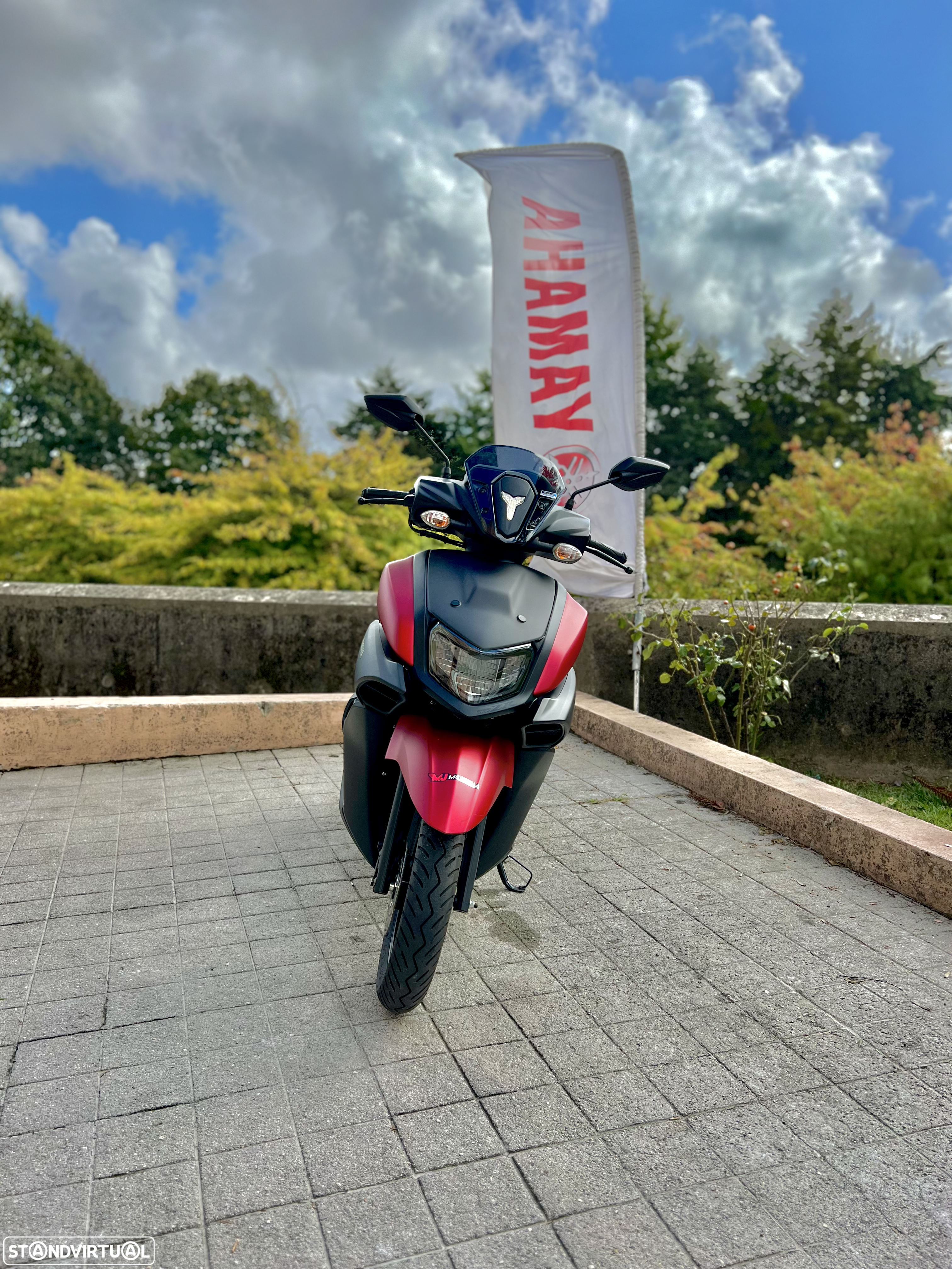 Yamaha RayZR - 5