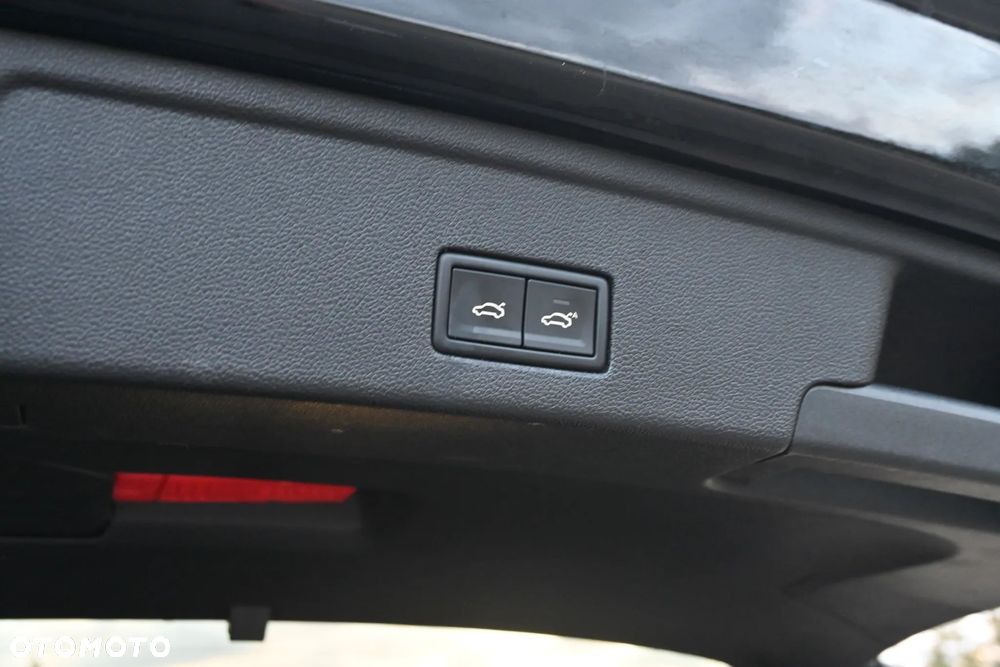 Volkswagen Touareg - 38