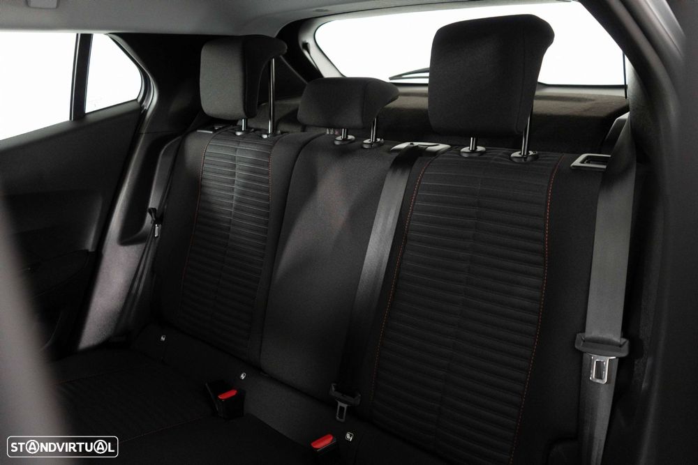 Peugeot 2008 1.2 PureTech Active Pack - 11