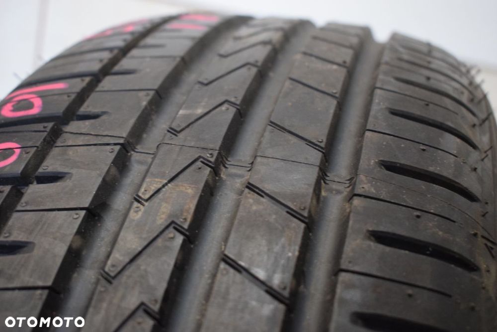 R18 215/50 Falken AZENIS FK510 SUV 2020r Pojedyncza - 2