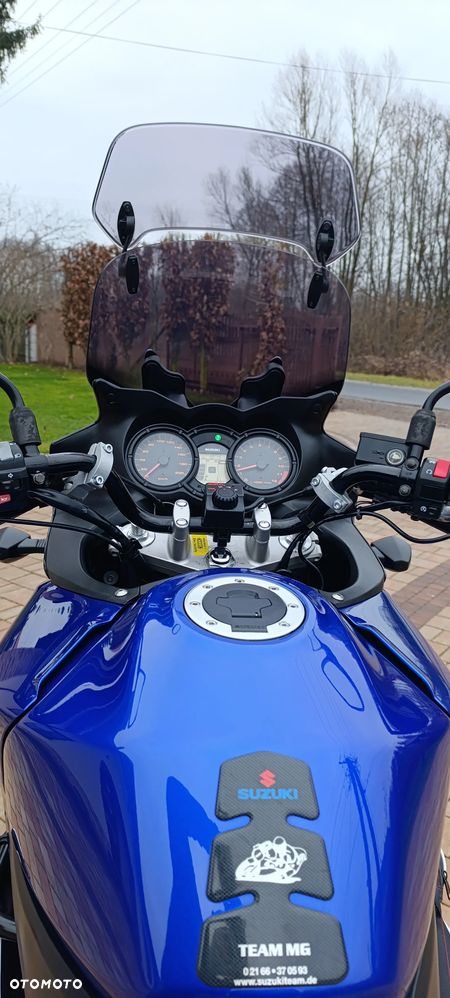 Suzuki V-STROM - 13