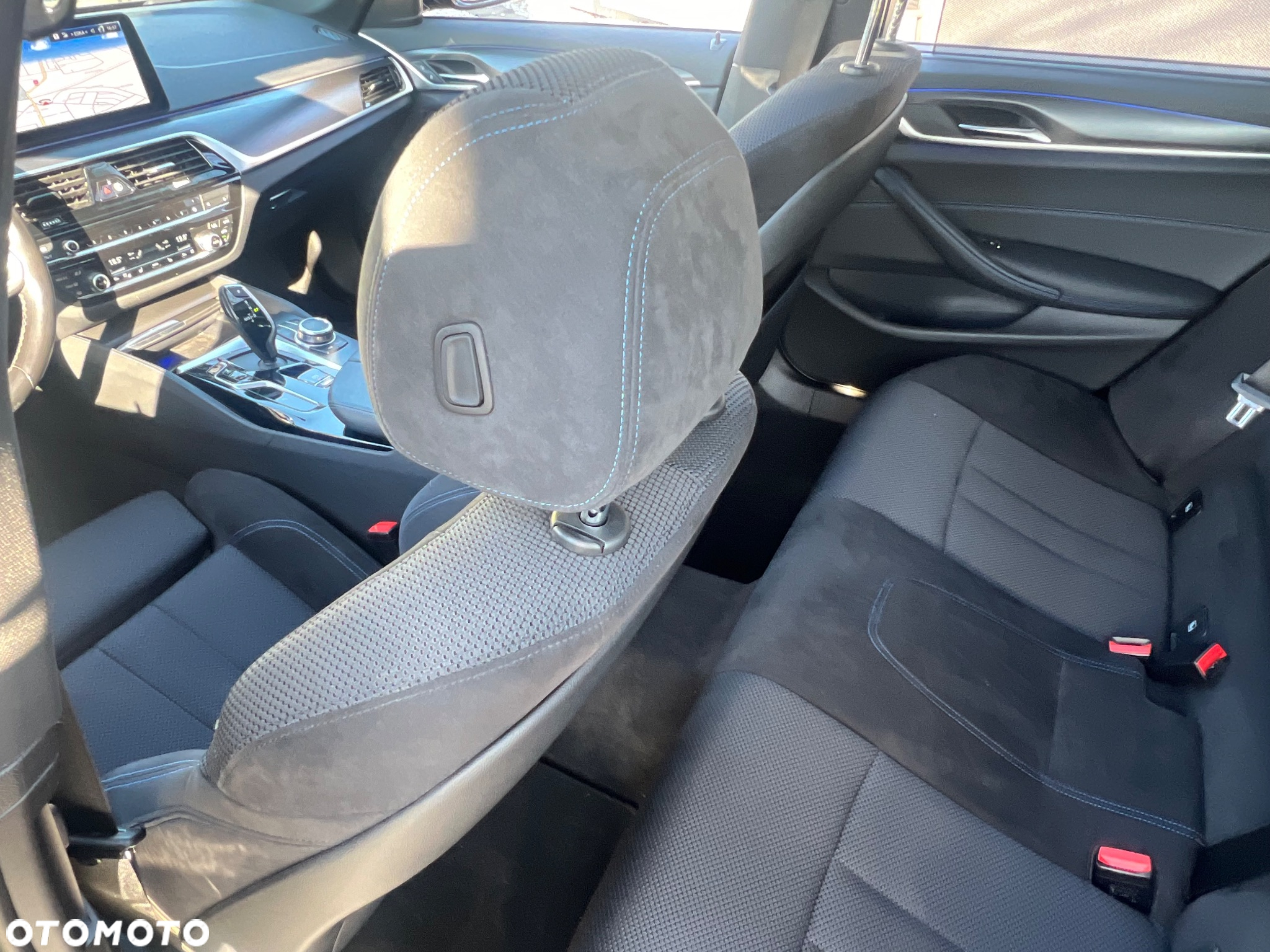 BMW Seria 5 520d xDrive Touring M Sport Edition - 18