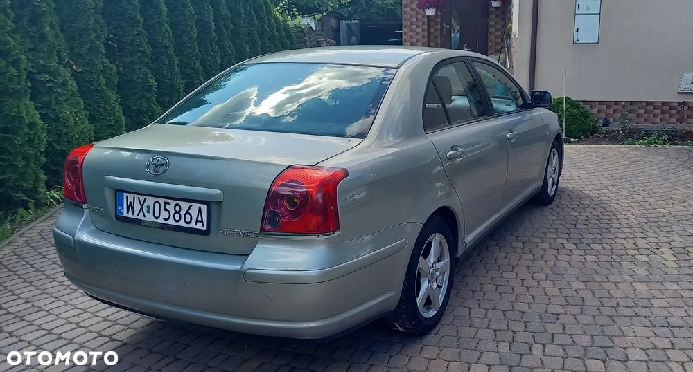 Toyota Avensis 1.8 VVT-i Luna - 3