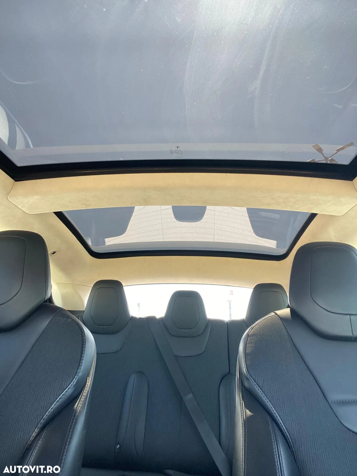 Tesla Model S Standard - 12