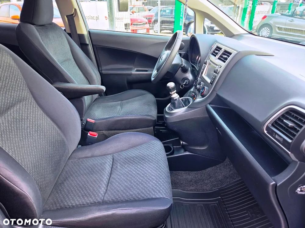 Toyota Verso S 1.33 Premium - 28