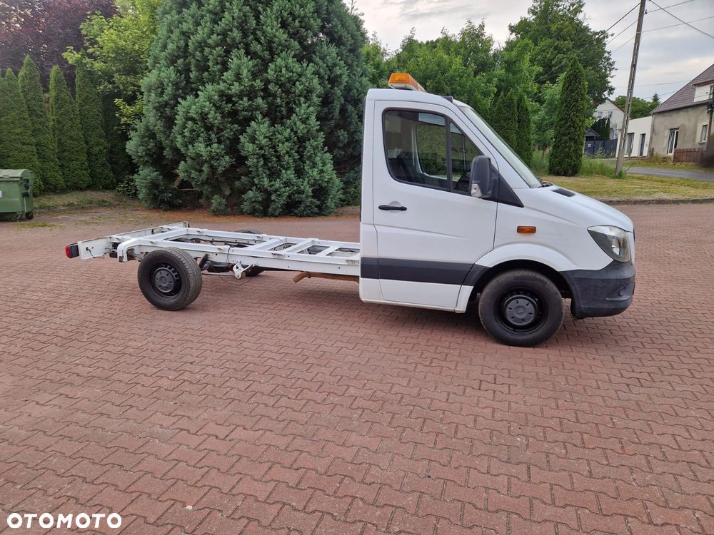 Mercedes-Benz Sprinter - 13