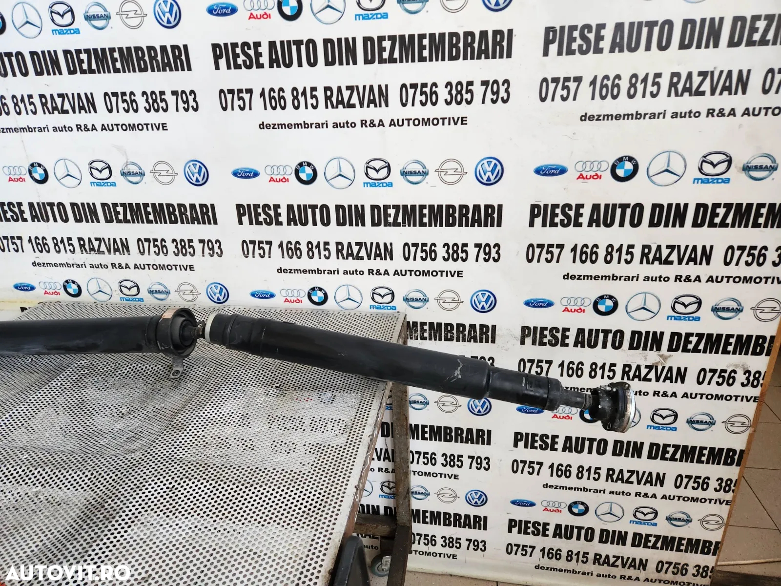 Cardan Range Rover Evoque 2.0 D Ingenium Automat An 2015-2016-2017-2018-2019 Dezmembrez Range Rover Evoque Facelift An 2015-2016-2017-2018-2019 2.0 D Automat 4x4 Volan Stanga - Dezmembrari Arad - 5