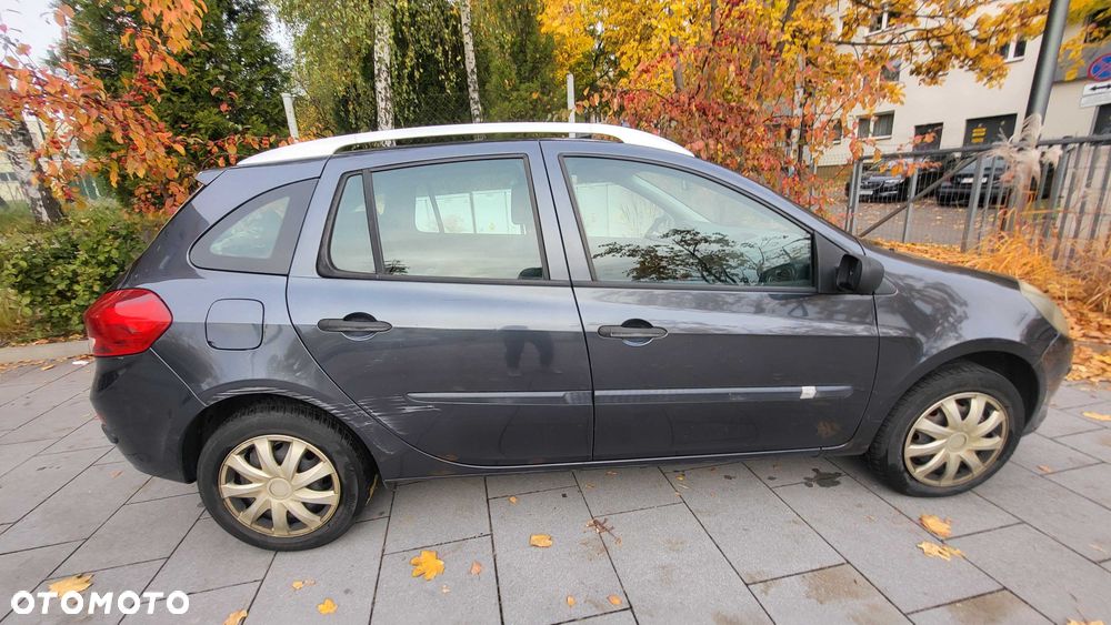 Renault Clio - 1
