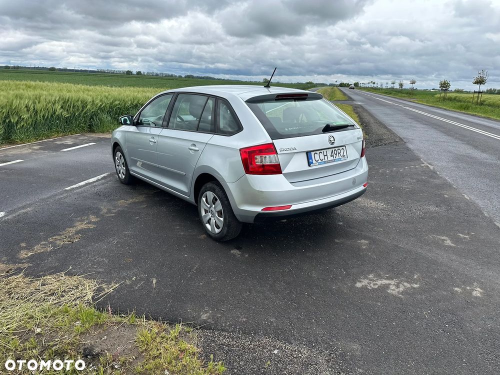 Skoda RAPID - 7