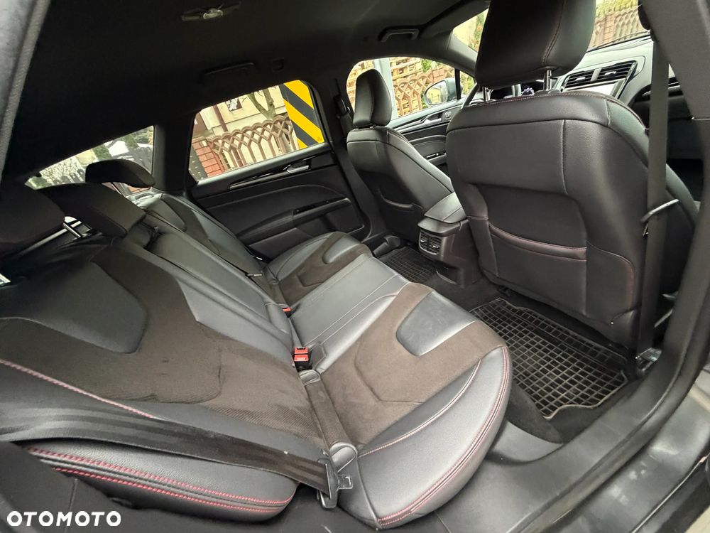 Ford Mondeo 2.0 Hybrid ST-Line X - 34