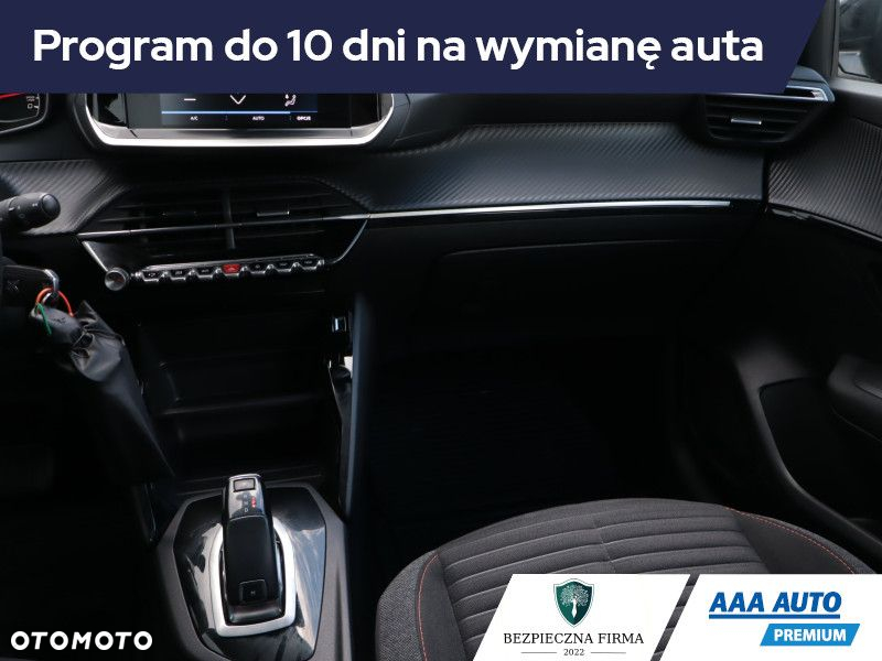 Peugeot 208 - 9