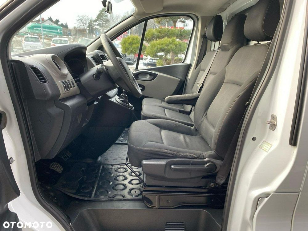 Renault Trafic - 8