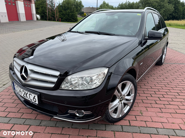 Mercedes-Benz Klasa C 180 T CDI DPF (BlueEFFICIENCY)