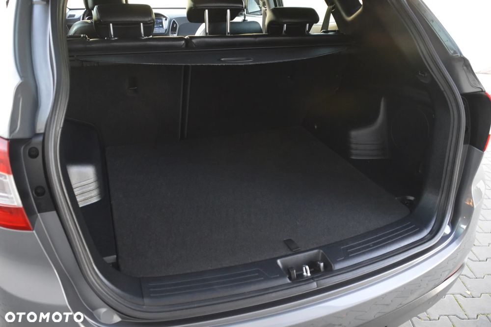 Hyundai ix35 2.0 CRDi 4WD Automatik Style - 27